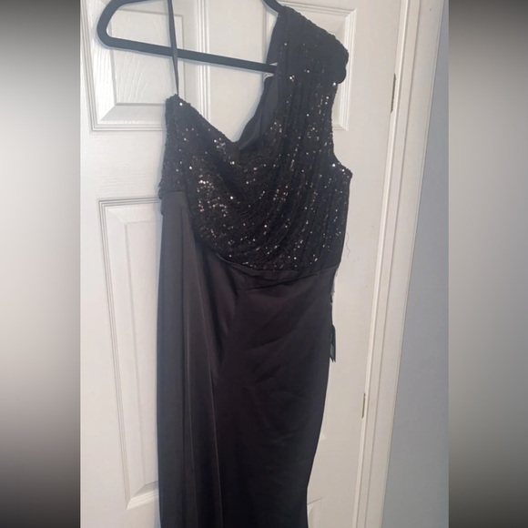 Black Sparkly One Shoulder Satin Mac Duggal Jumpsuit. Fun, fun , fun Size 14 - Picture 6 of 11
